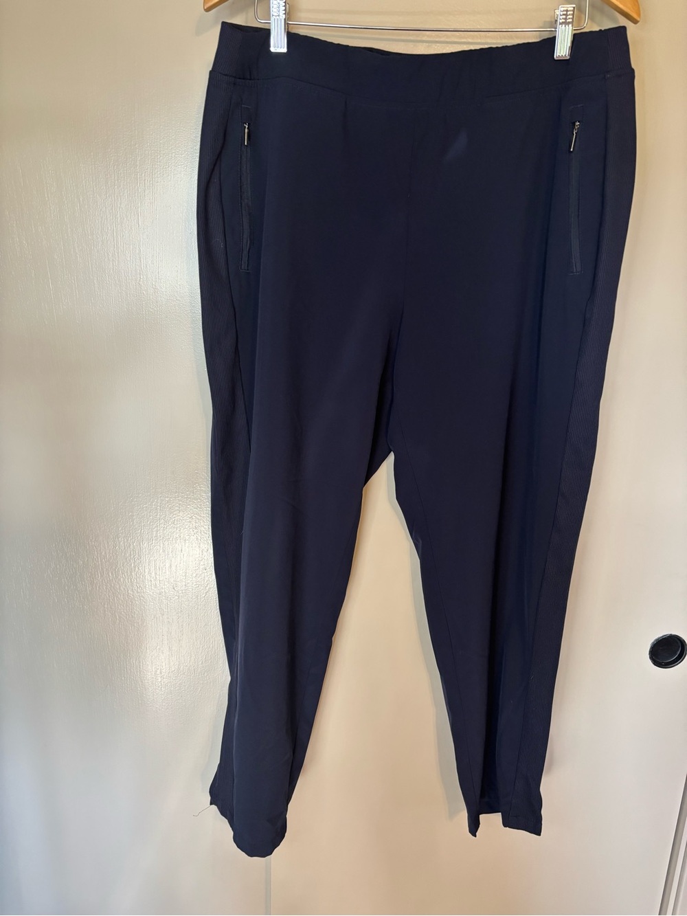Chico's Zenergy Active Casual Performance Navy Pants size 2.5 (14)